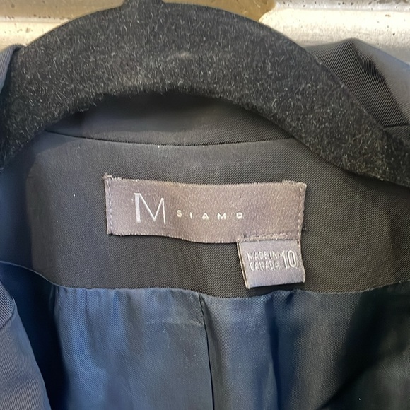 M Siamo Black short blazer. Size 10 - Picture 3 of 4